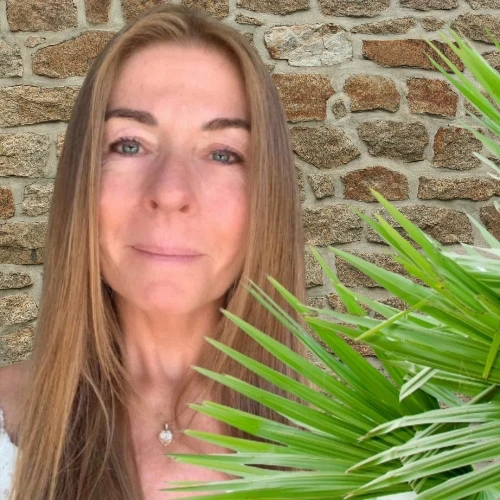 Géraldine Stebler Porteuse de l’Amour désintéressé – Libératrice des nœuds du subconscient